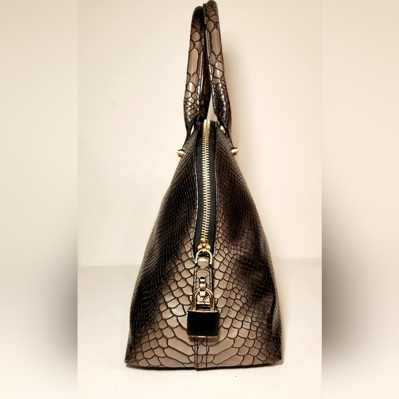 NWT! Henri bendel Premium Luxe Line snakeprint leather dome Satchel bag - Picture 4 of 9